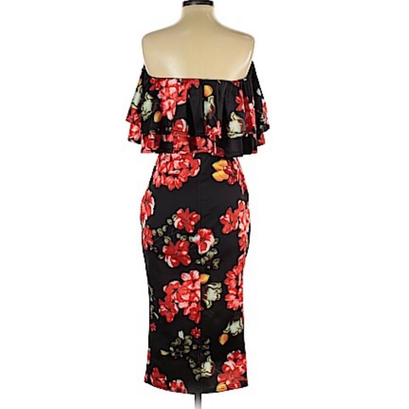 Black/red dress mid calf. Bare shoulders. Size Small. Party Dress! - Picture 2 of 3